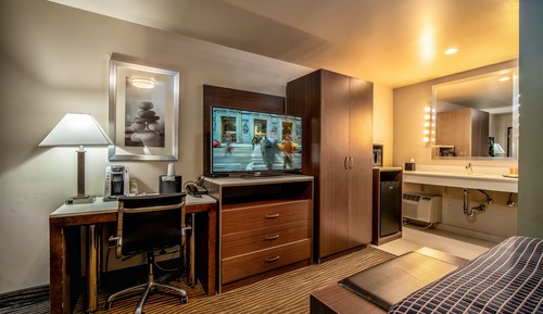 Economy Room, 1 King Bed