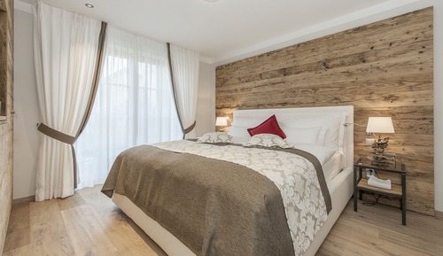 Grand Suite, 2 Bedrooms, Kitchen, Garden View