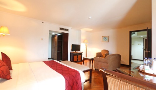 Executive Suite