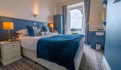 Double Room, Ensuite, Sea View (1st Floor)