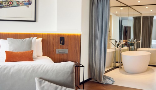 The Level, Junior Suite with Executive Lounge Access