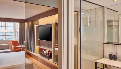 Premium The Level Room with Executive Lounge Access (2+1)