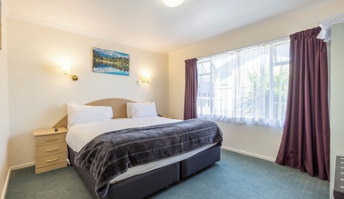 One Bedroom with Spa Bath