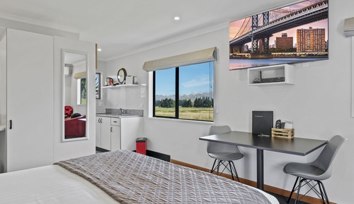Executive Studio, 1 King Bed, Kitchenette (Executive Spa Pool Suite)