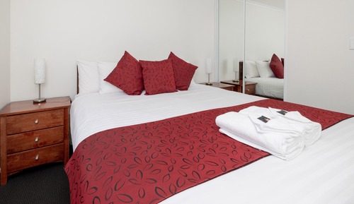 2 Bedroom Holiday Home