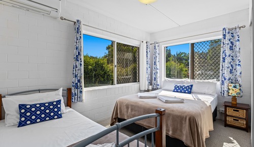 2 Bedroom Poolside