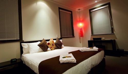 King Room, Shared Bathroom