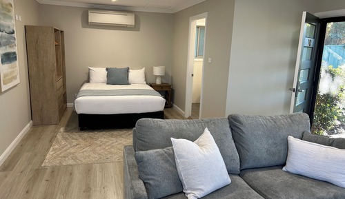 Family Quadruple Room, Multiple Beds, Non Smoking, Private Bathroom