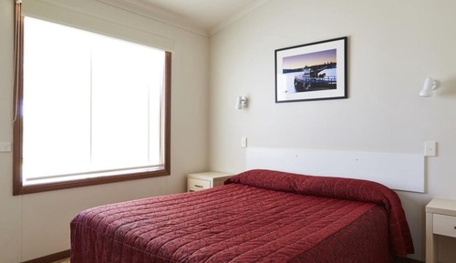 Two Bedroom Cabin - Access Friendly