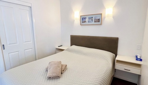 Standard Studio, Non Smoking, Balcony (Motel Room)