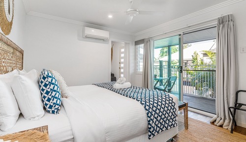 The Pass Apartment