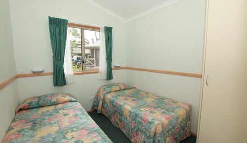 Standard Room, Non Smoking, Kitchen (Lakeside Cabin)