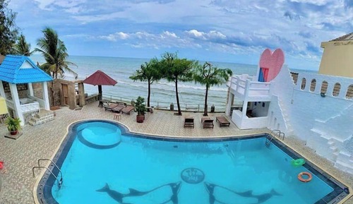 Family Room, Sea View