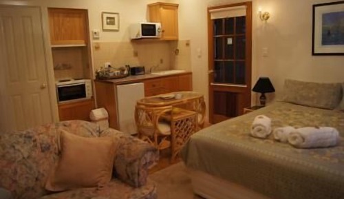 Open Plan Self-Contained Chalet (no pets)