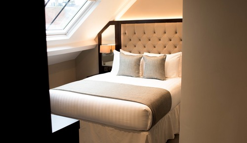 Penthouse (West Wing)