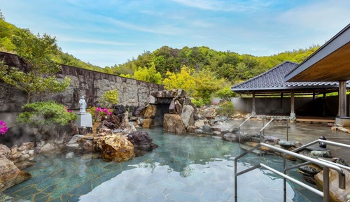 Classic Room, Japanese-Western style, 2 singlebeds and 2 futon beds, Ocean/Sea view