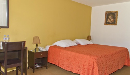 Double Room, 1 King Bed
