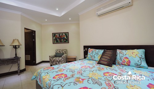 Family Apartment, 2 Bedrooms (Macaw #16)