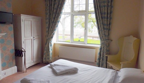 Double or Twin Room, Ensuite