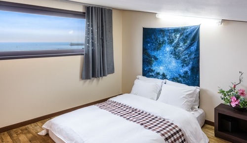 Deluxe Duplex, 2 Double Beds, Kitchenette, Sea View (4F - Lavender)