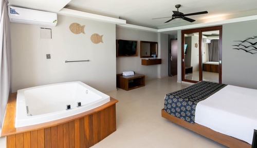 Deluxe Double Room, Bathtub, Ocean View