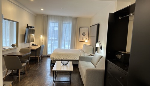 Superior Room, 1 Queen Bed, Hot Tub