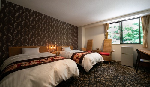 Twin Room, Shared Bathroom