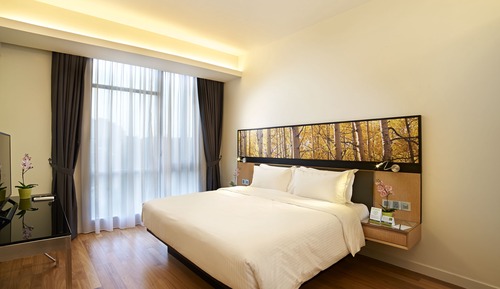 Signature Suite