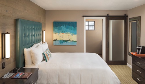Room, 1 King Bed, Accessible (Cannery Row, Roll-in Shower)