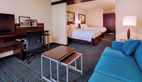 Suite, Multiple Beds (Hearing Accessible)