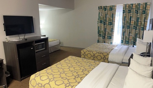 Deluxe Studio Suite, 2 Queen Beds, Non Smoking