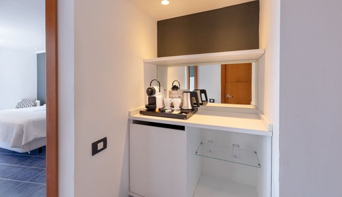 Junior Twin Room, Sea View