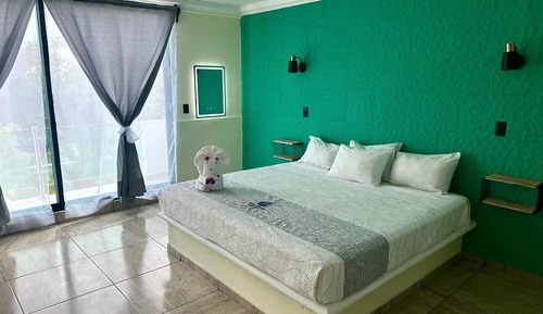 Honeymoon Room