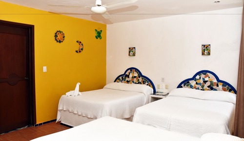 Traditional Triple Room, 1 Bedroom, Private Bathroom, Tower