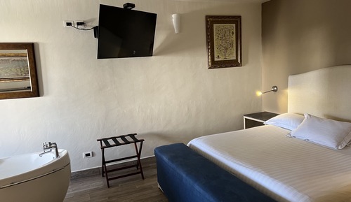 Executive Studio Suite