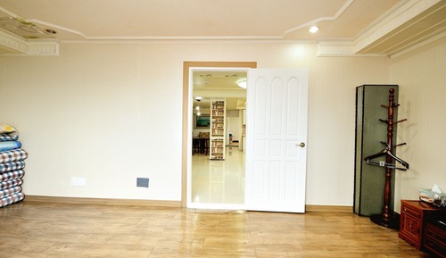 Room, 3 Bedrooms