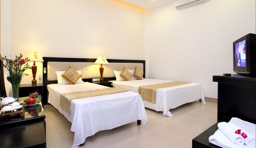 Deluxe Triple Room, Garden View
