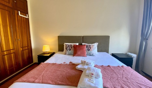 Apartment, 2 Bedrooms, Pool Access