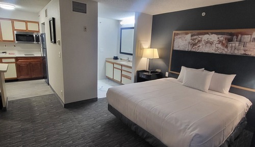 Deluxe Studio Suite