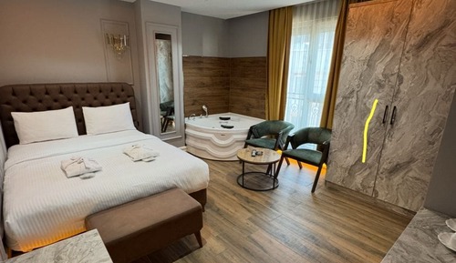 Elite Room