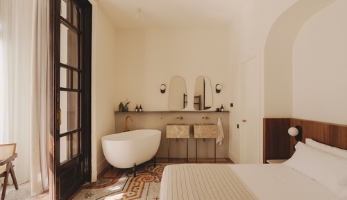 Superior Suite (LLIMONA)