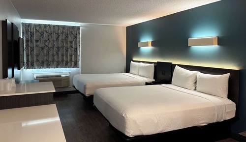 Standard Room, 2 Queen Beds, Non Smoking