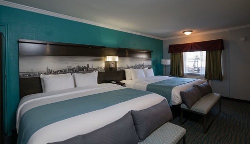 Standard Double Room, Multiple Beds, Non Smoking