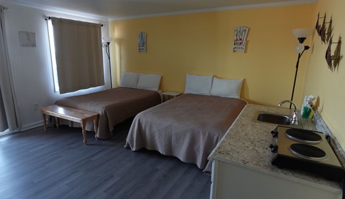 Rm #208 Standard 2 Double Bed Pets Yes