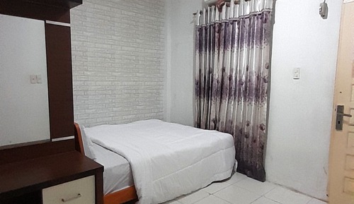 Economy Single Room