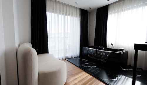 Suite, Bathtub