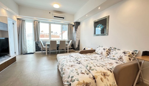 Signature Apartment