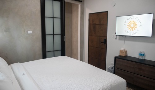 King Standard Room
