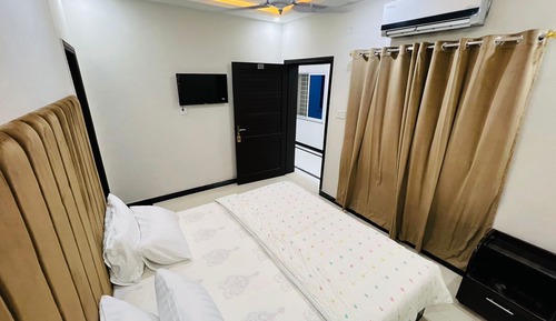 Basic Twin Room