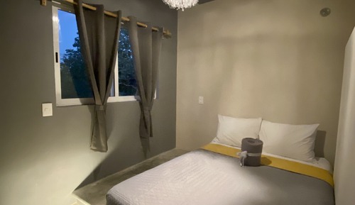Standard Room, 1 Queen Bed, Garden View